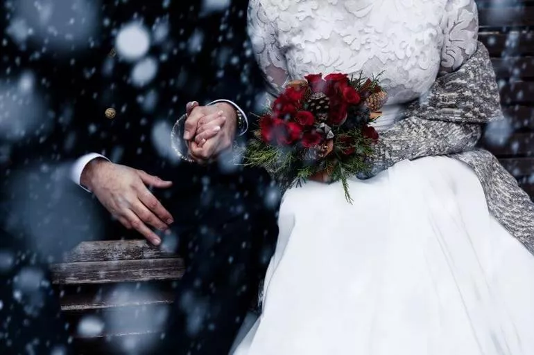 Sprawdzone pomysły na wesele zimą. Zainspiruj się!