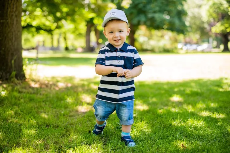 Ubranka dla chłopca – w co ubierać małych miłośników mody?